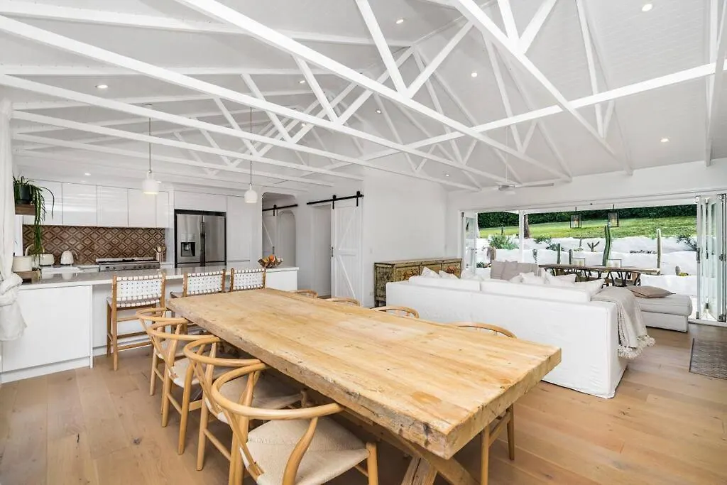 Tropical Hideaway Inspired By Palm Springs In Lennox Head Villa Holiday home