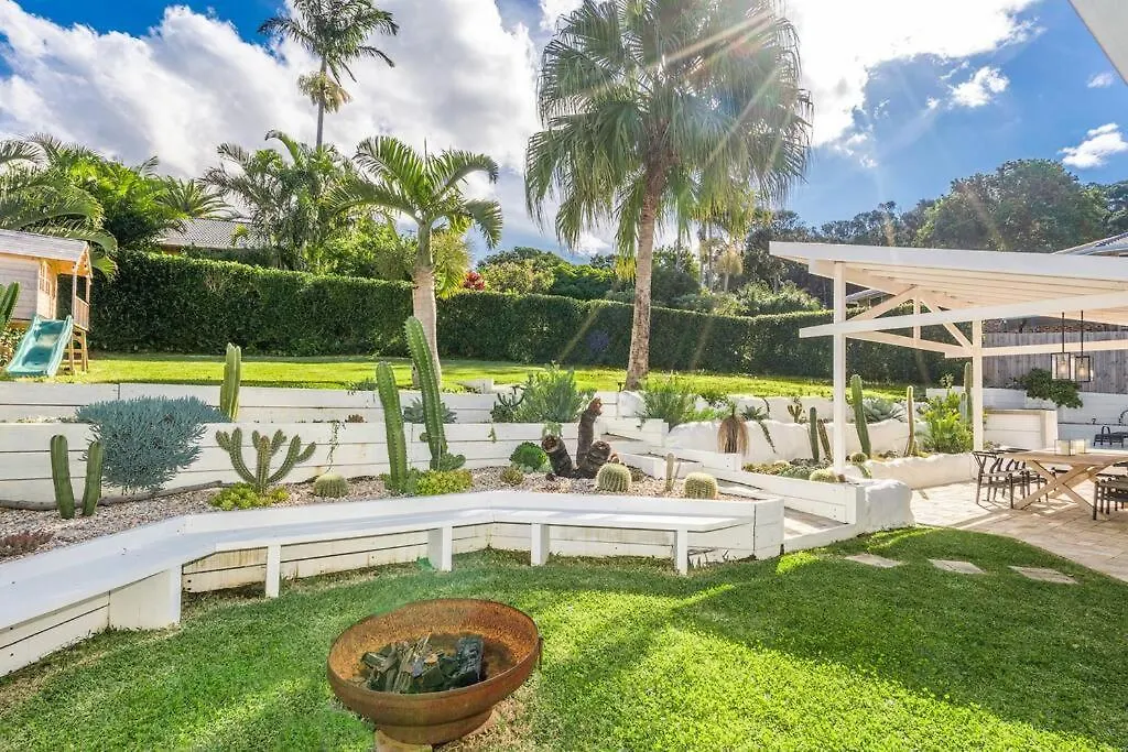 Tropical Hideaway Inspired By Palm Springs In Lennox Head Villa